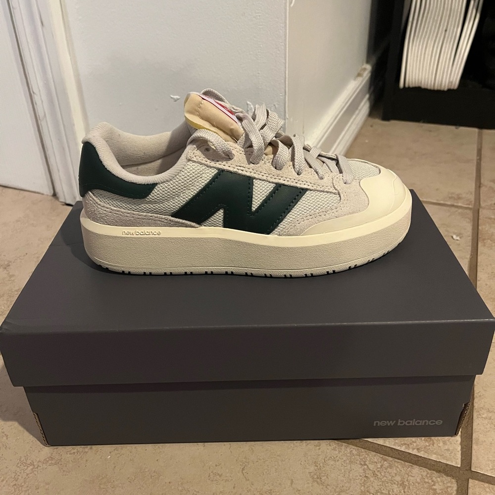 CT302 White nightwatch Green New Balance